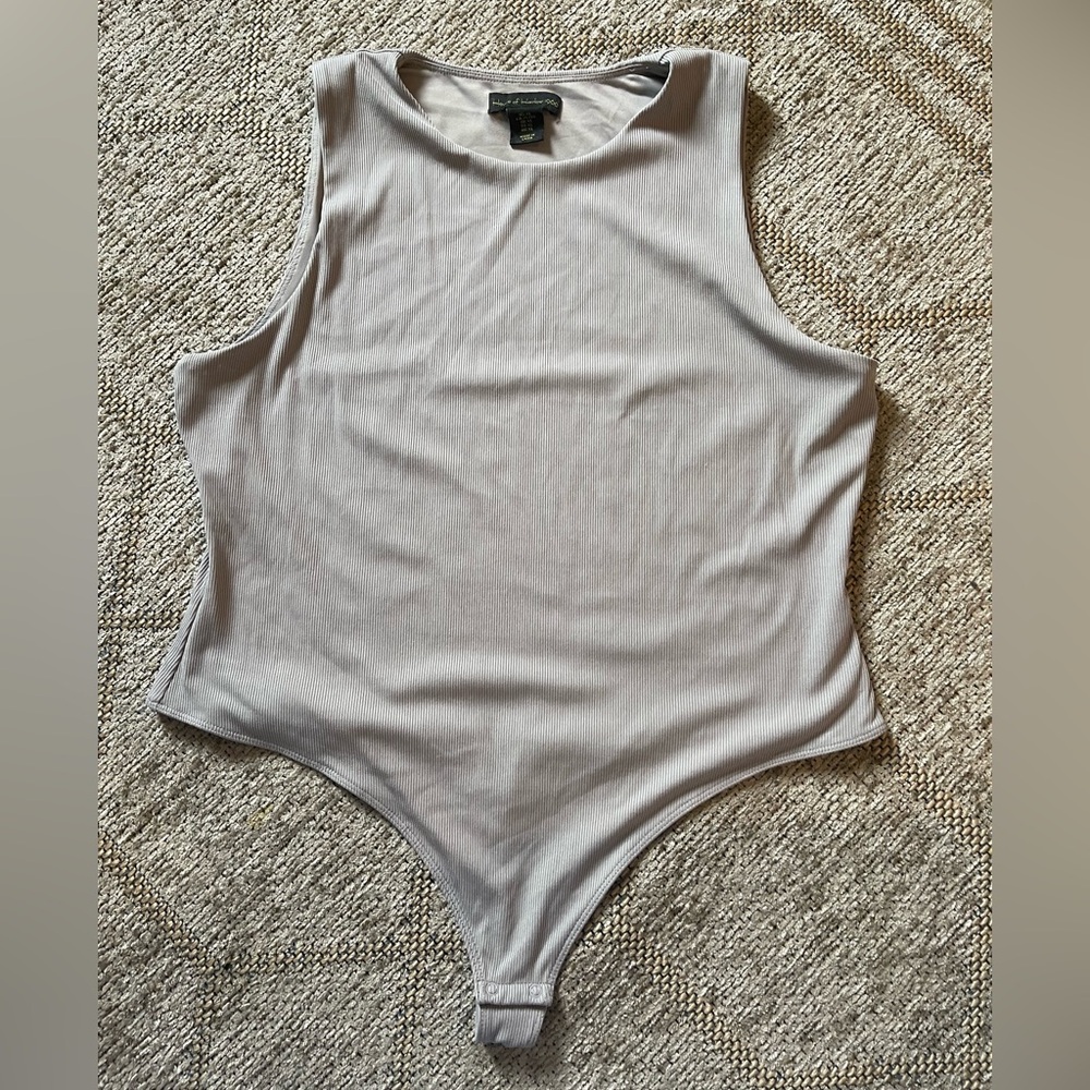 House‎ of Harlow 1960 Light Gray body suit
